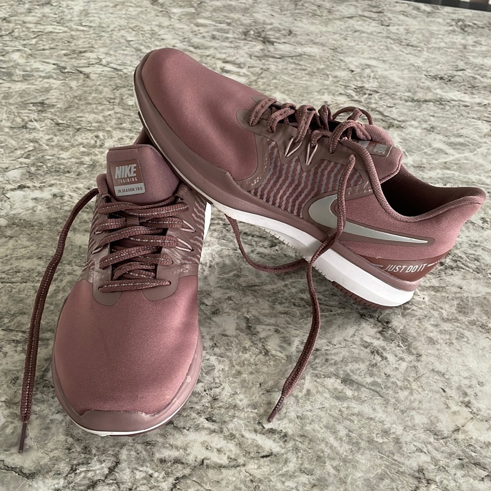 Nike Sneakers 7.5